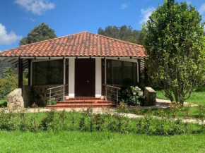 Acogedora casa de huéspedes en Pasto con chimenea interior